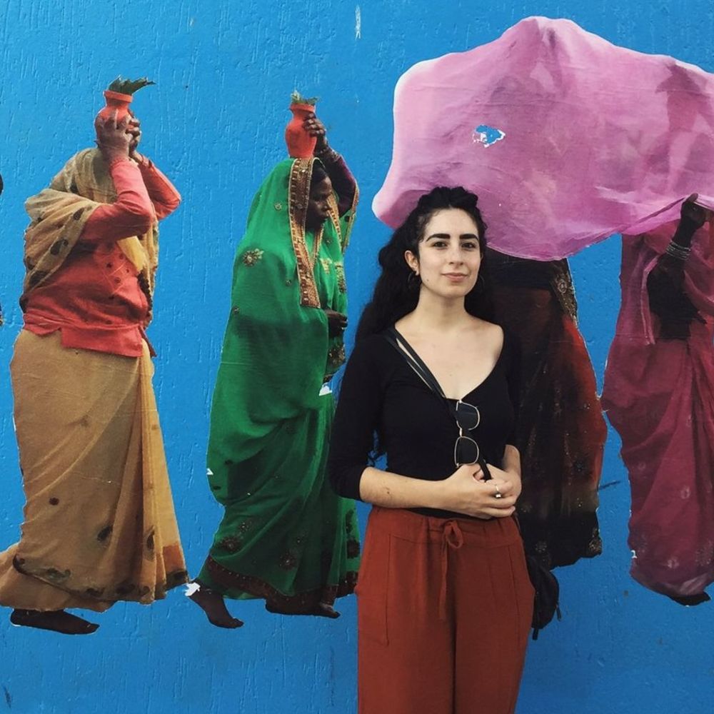 Meet your Posher, Maya